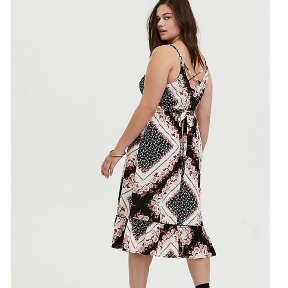 NWT Torrid scarf challis shirred hem midi dress - Picture 3 of 9